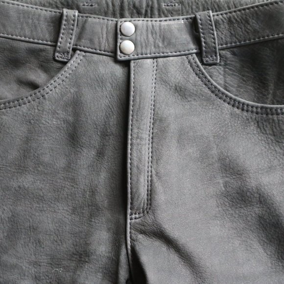High-quality unworn black leather pants size XS. - Picture 8 of 16
